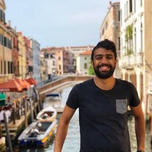 Meet your Posher, Ronak